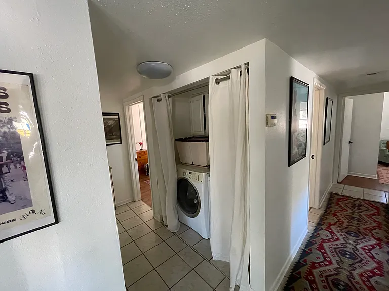 208 Hackberry St #A — Photo 11
