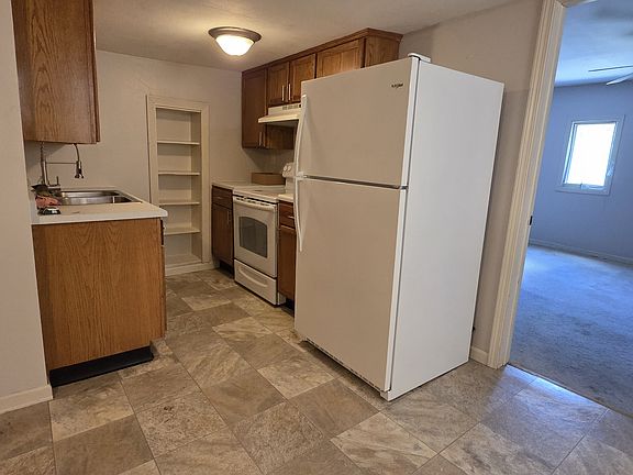 5th image of 521 N Walnut St #2