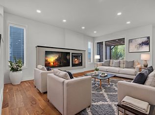 7142 May Cres NW, Edmonton, AB T6R 0V9