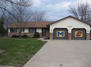 1550 N Jones Rd, Essexville, MI