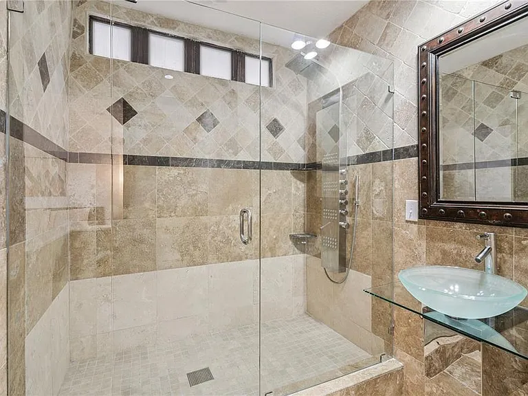 151 E Washington St #3B — Photo 21