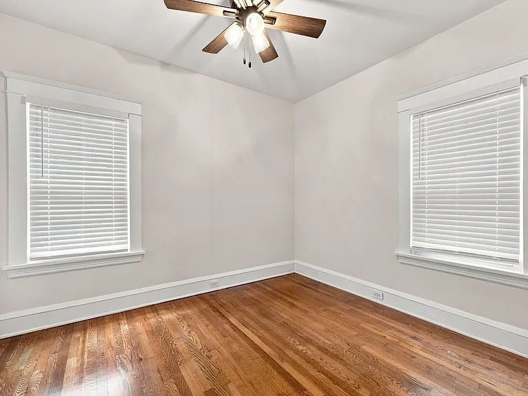 1320 W 64th St — Photo 15