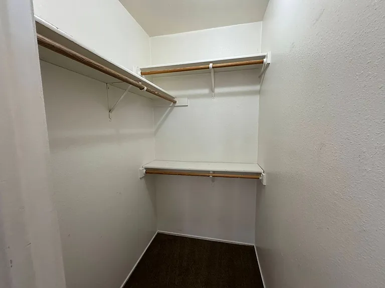 1109 Horizon Dr — Photo 9