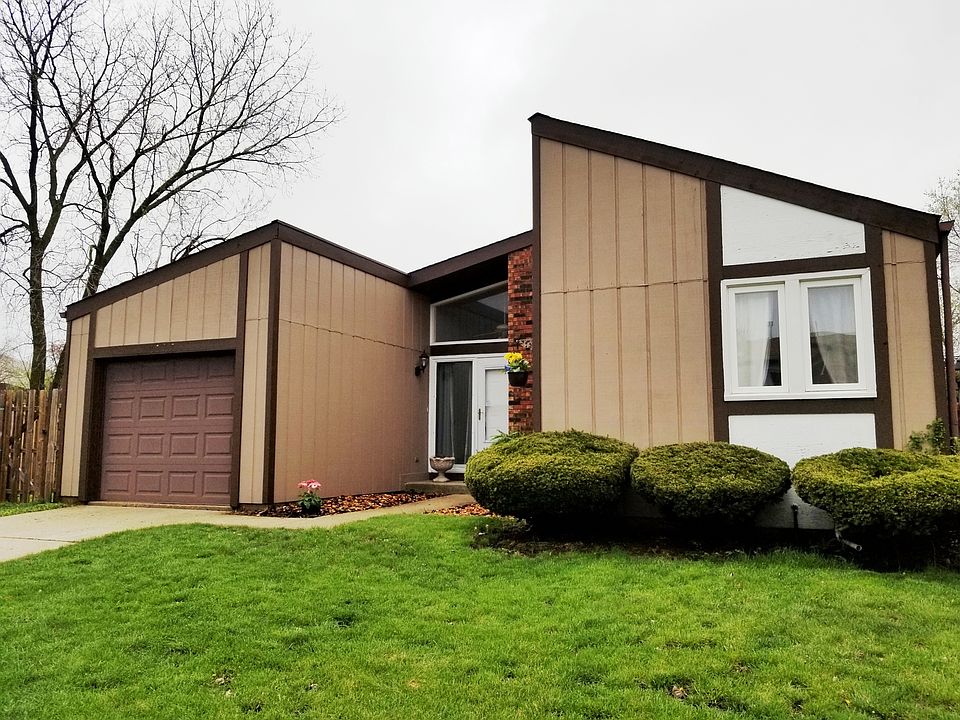 1st image of 8124 Park Crest Dr