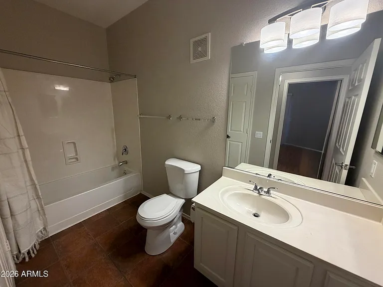 420 W 1st St #221 — Photo 20