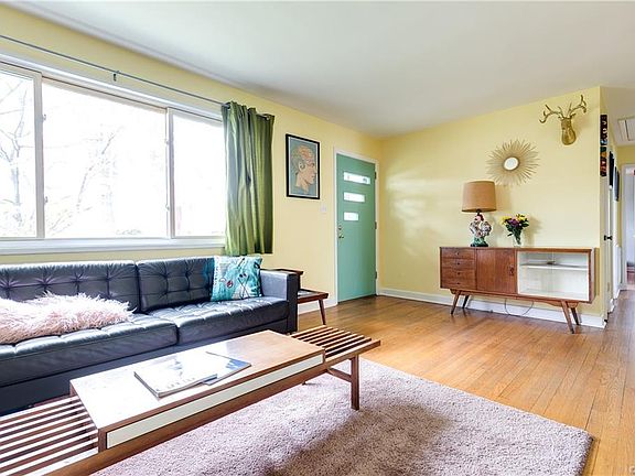 5th image of 1908 Wilmington Ave