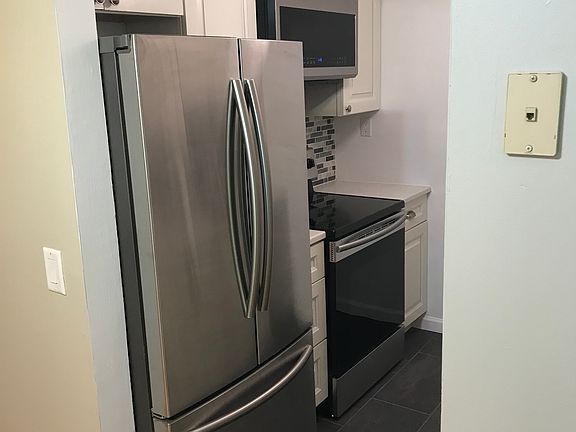2nd image of 42 Richmond Blvd Unit 3A
