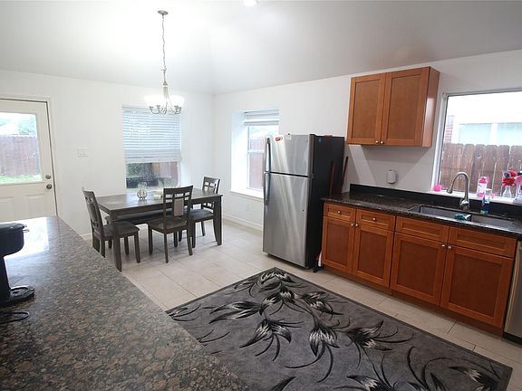 3rd image of 21506 Wellsford Glen Dr