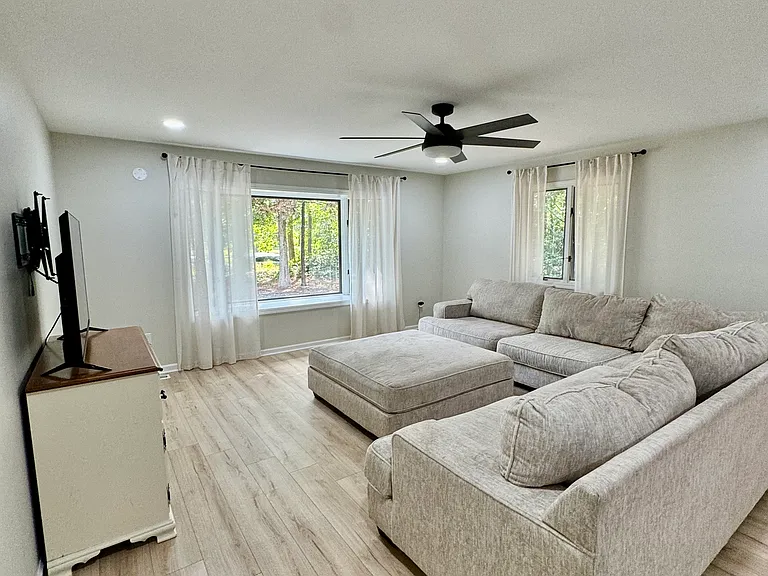 303 Long Leaf Dr — Photo 6
