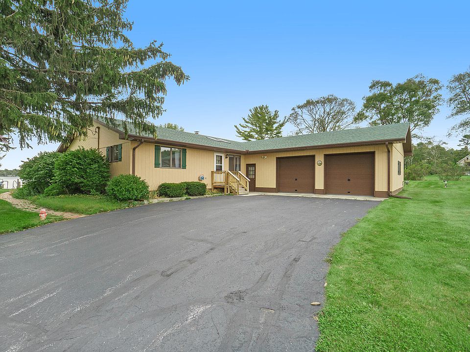 4633 Easy St, Onekama, MI 49675 Zillow