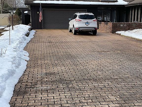 2nd image of 1680 Briarwood Ln