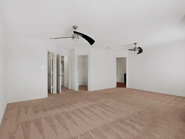 1382 Breanna Ln — Photo 15