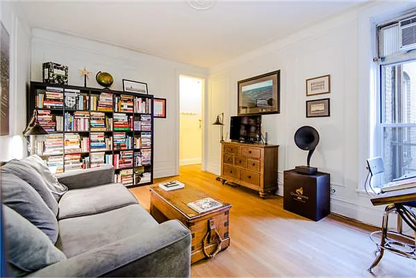 Sold by (Legacy) Elegran | media 17