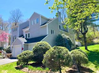 118 Winterbourne Ln, Canton, CT 06019