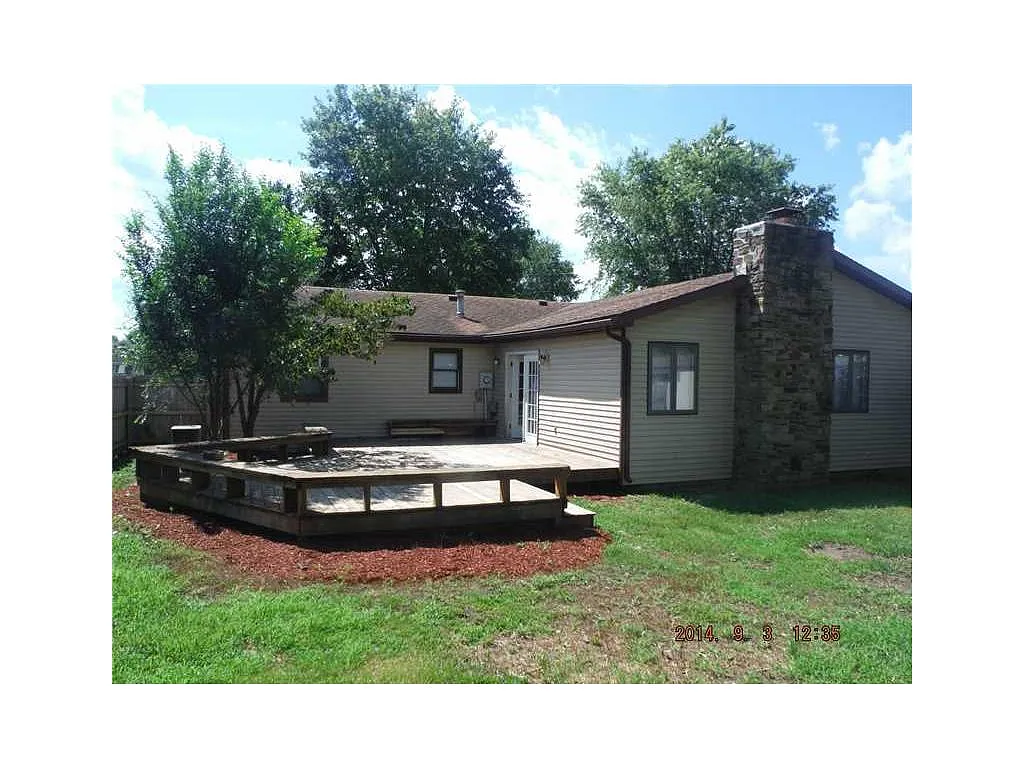 80 Tulip Dr photo 1