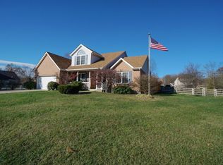 1212 Harthill, Amelia, OH 45102