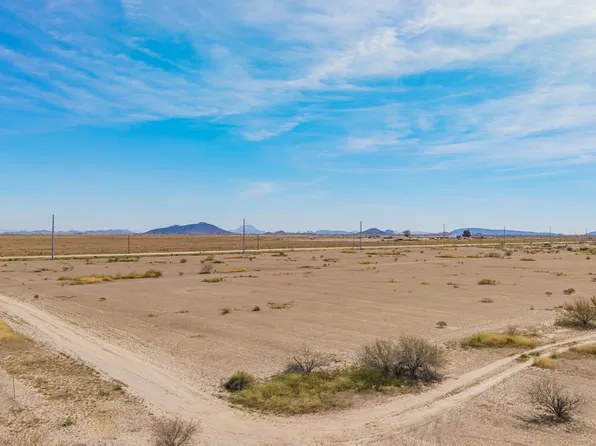 8303 S 536th Avenue #133 & 135, Tonopah, AZ 85354