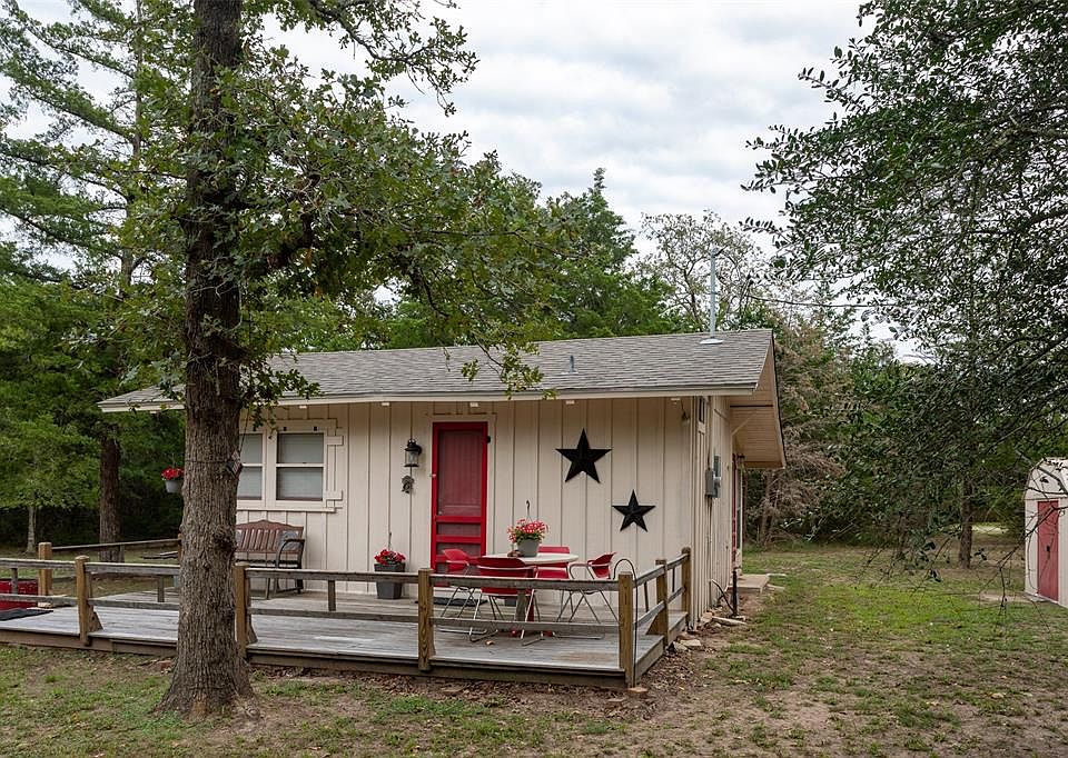 1st image of 202 Houston Avenue