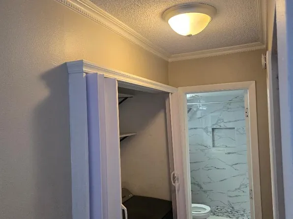 2828 Tennis Club Dr, West Palm Beach, FL