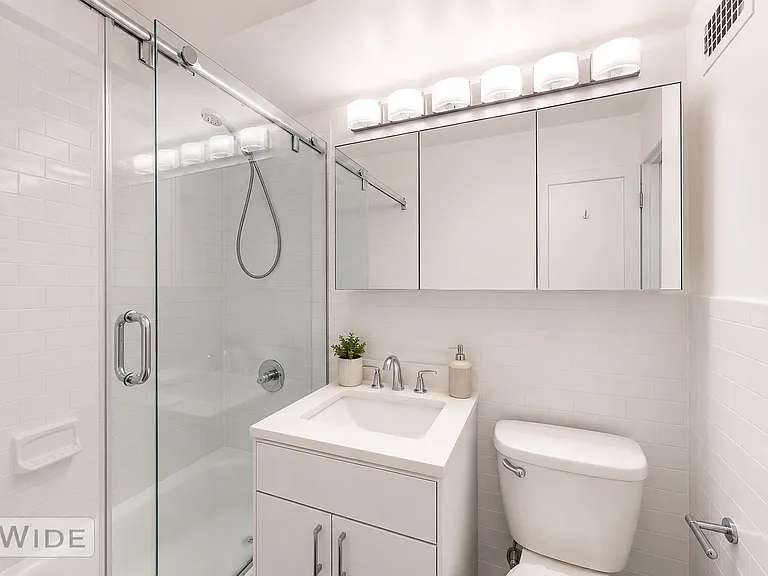 405 E 56th St #9L — Photo 3