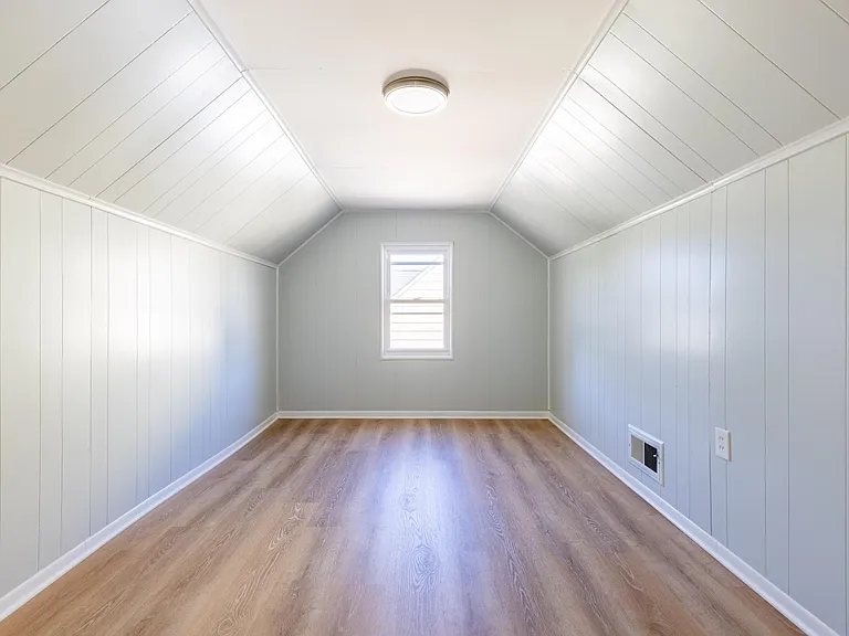 1231 Churchill Rd — Photo 20