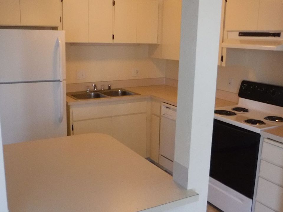 1st image of 3823 Hoyt Ave APT 1