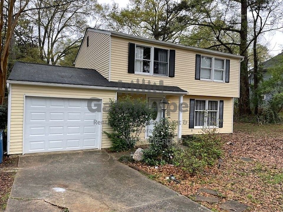 1st image of 102 Cypress Ct