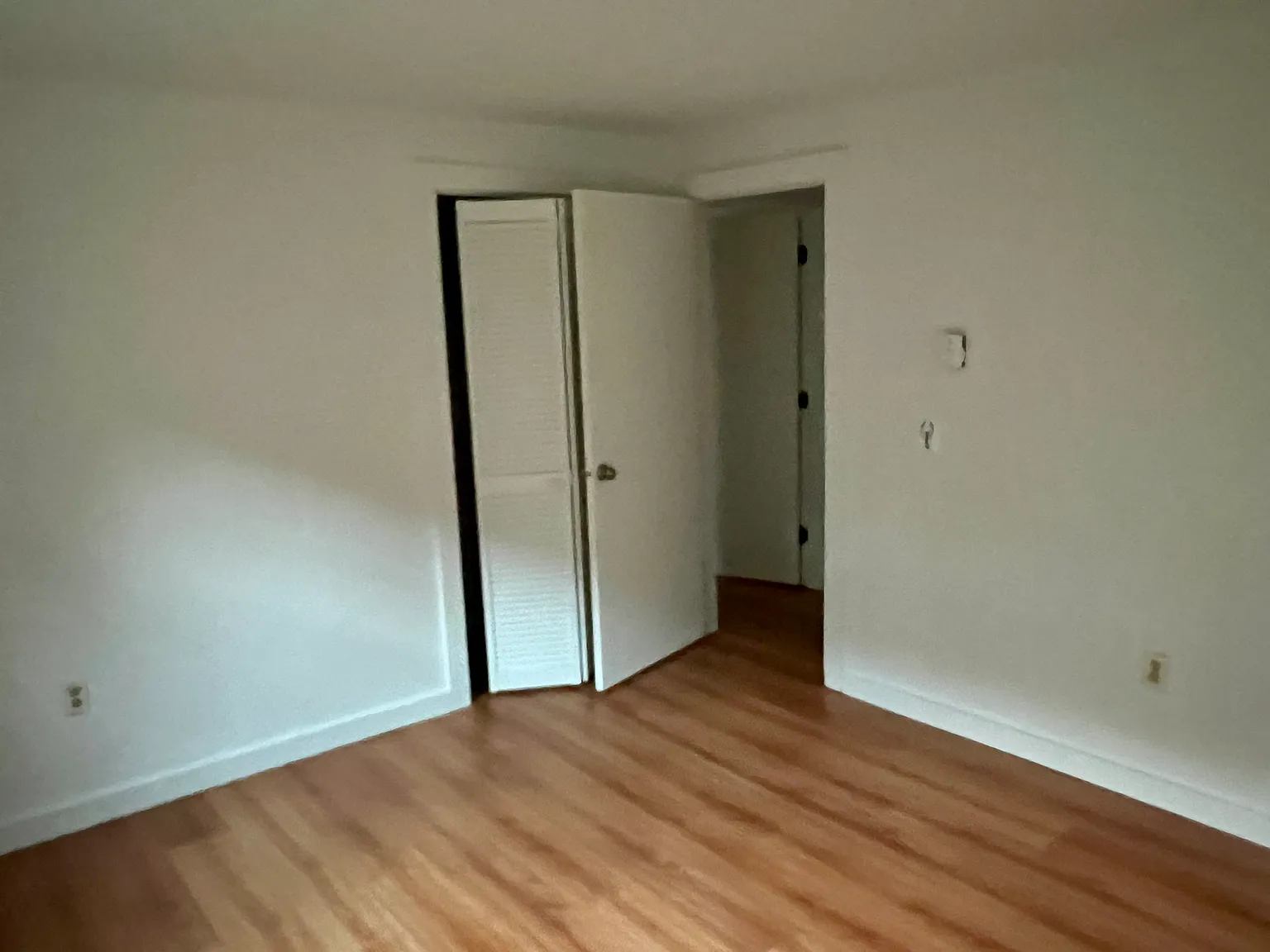 2 bed, 700 sqft, $2,400 — Photo 4
