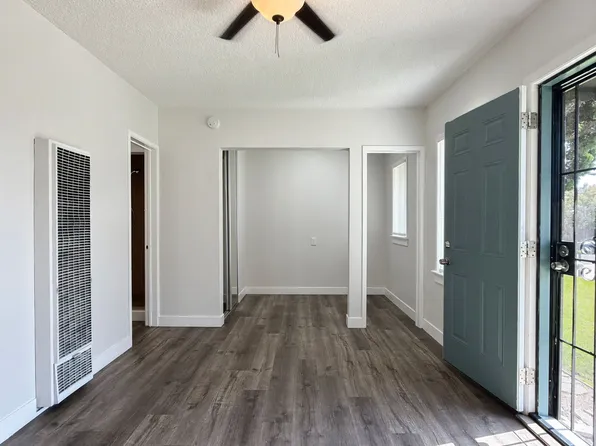 LB2825, 2825 E 15th St #2827, Long Beach, CA 90804
