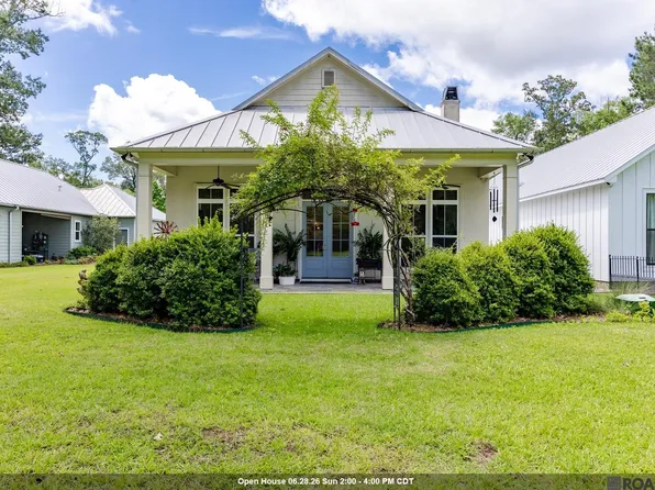 6023 Clayton Ct, Saint Francisville, LA 70775