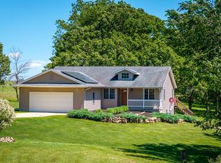 1011 N Dakota Rd, Ridott, IL 61067