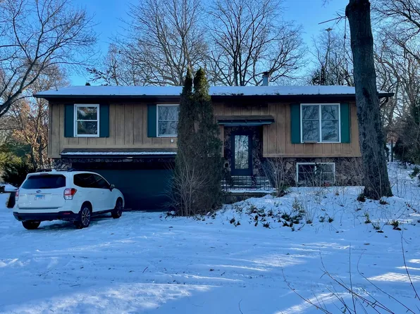 3303 N Us Highway 12, Spring Grove, IL 60081