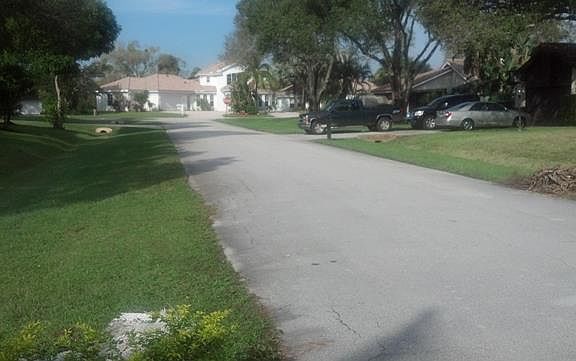 2nd image of 903 Diane Dr