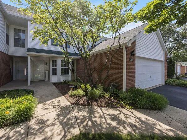 137 Welwyn St, Lake Bluff, IL 60044