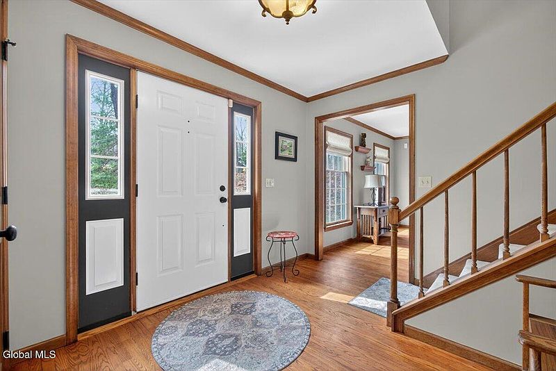 3rd image of 61 Robinwood Drive