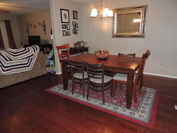 4th image of 1204 Golden Sand Dr