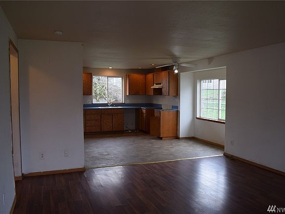 2nd image of 1713 E 57th St