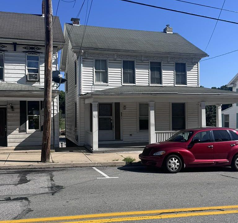 1st image of 22 W Main St