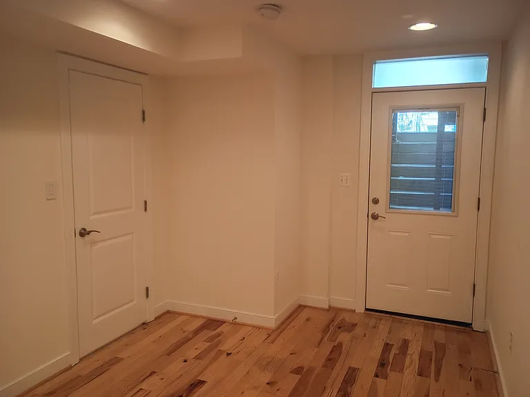 2214 11th St NW #1 — Photo 24