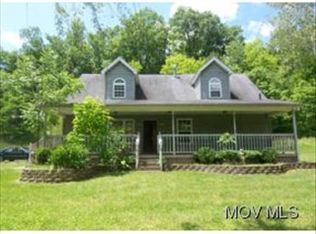 939 Braun Rd, Belpre, OH 45714