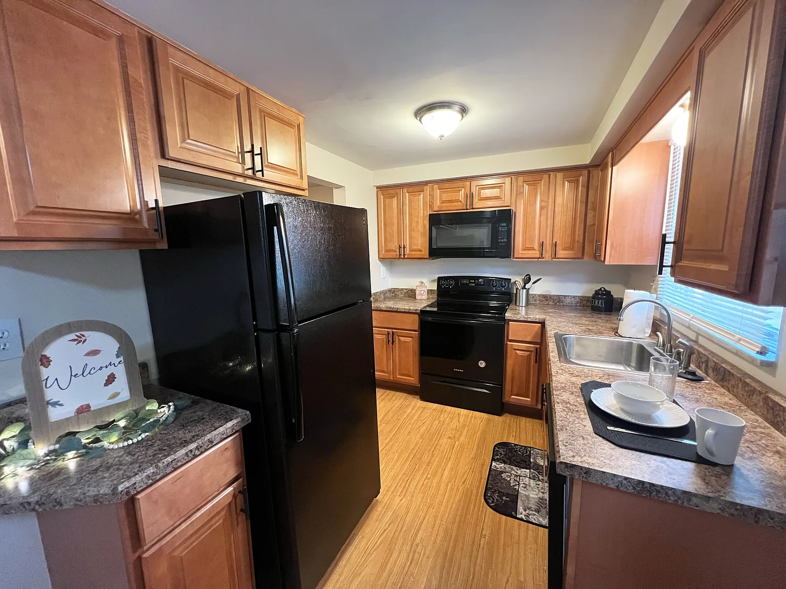 Stone Villa Court Townhomes — Photo 3