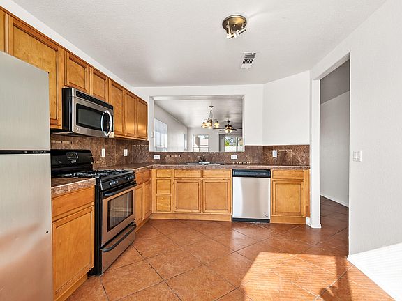 3rd image of 1956 W Nava Dr
