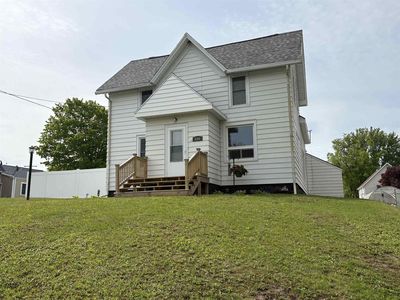 114 East FREEBORN STREET, Cecil, WI, 54111