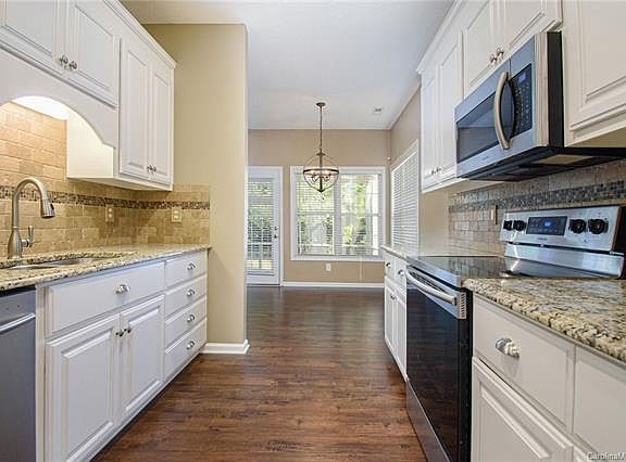 4th image of 4280 Timberwood Dr