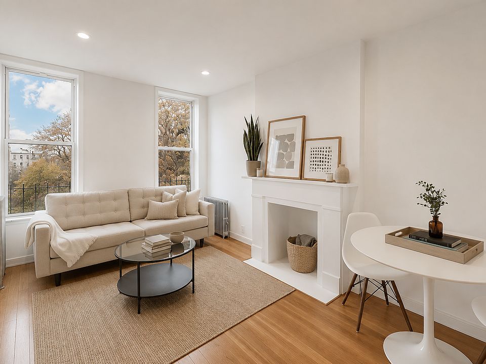 1st image of 272 Smith St #4R