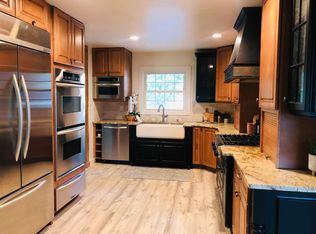 4526 Ringer Rd, Saint Louis, MO 63129