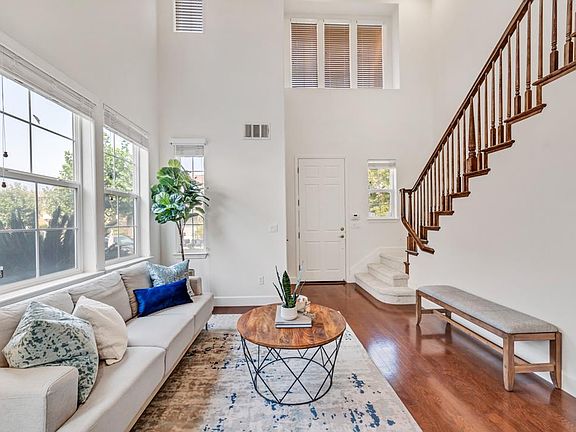 5th image of 7141 Cerro Crest Dr