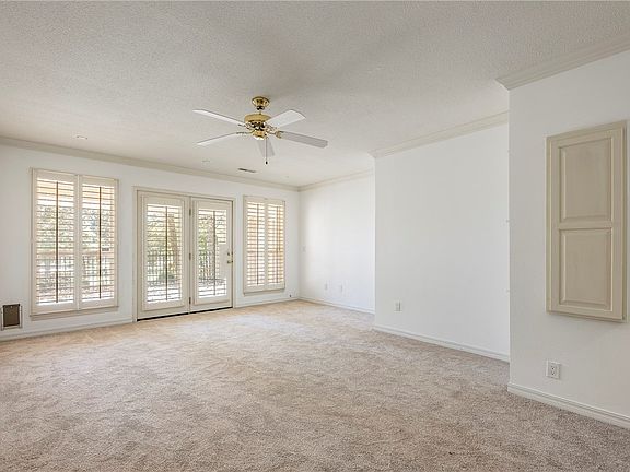 4th image of 2607 E Joyce Blvd