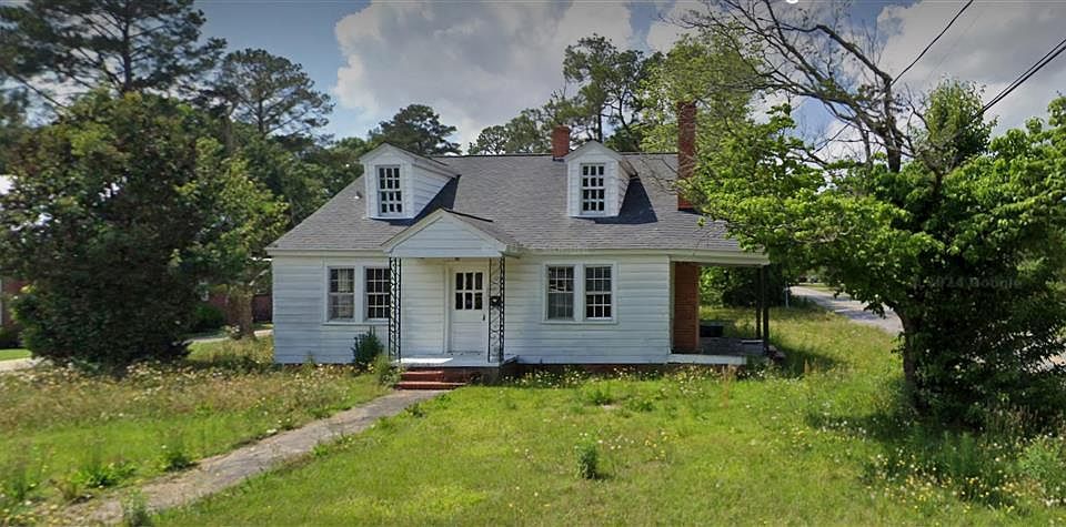 1st image of 121 N Heyward St