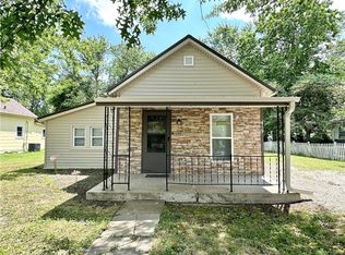409 W College St, Butler, MO 64730